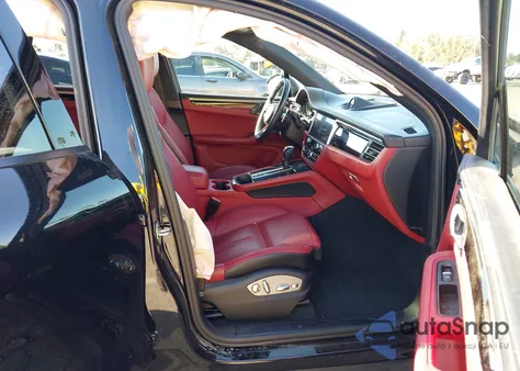 2022 Porsche Macan z USA, uszkodzony, nr VIN WP1AA2A58NLB05025